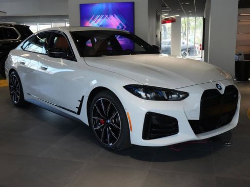 New 2026 BMW 440i xDrive w/ Premium Package AWD/4WD image 14