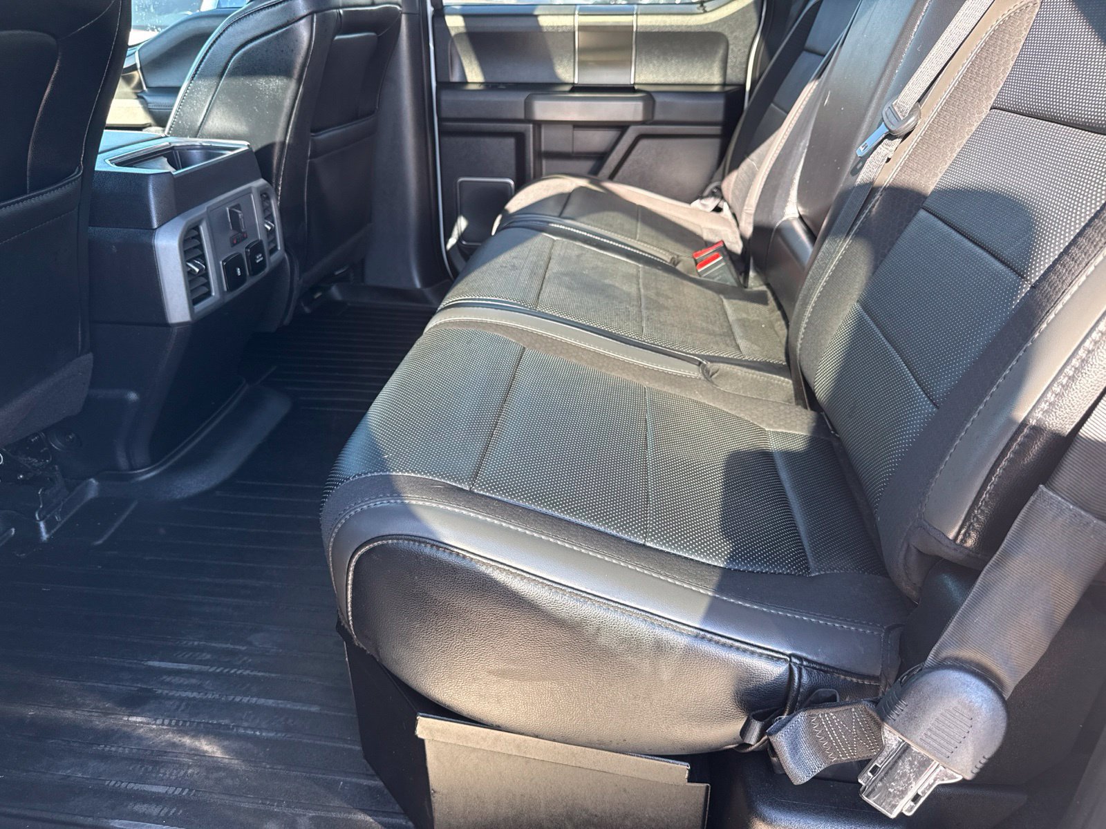 Used 2019 Ford F150 Raptor w/ Equipment Group 802A Luxury AWD/4WD image 19
