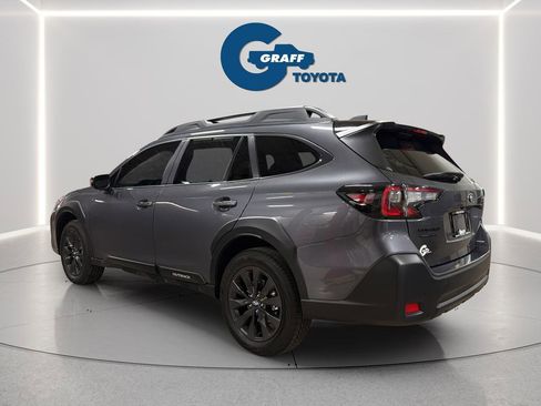 Used 2025 Subaru Outback Onyx Edition XT AWD/4WD image 11