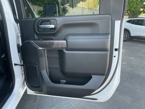 Used 2023 Chevrolet Silverado 3500 LTZ w/ LTZ Convenience Package AWD/4WD image 21