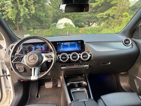 Used 2025 Mercedes-Benz GLA 250 image 33