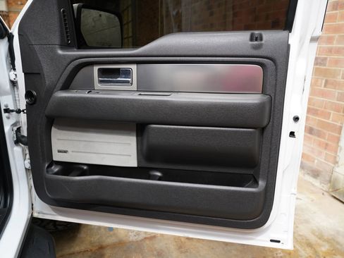 Used 2013 Ford F150 Raptor w/ Luxury Equipment Group image 53