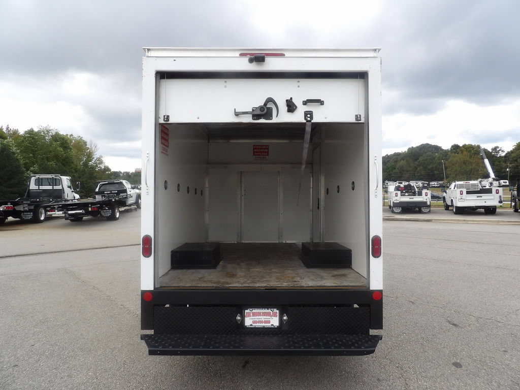 Used 2023 Ford Transit 350 DRW RWD image 34