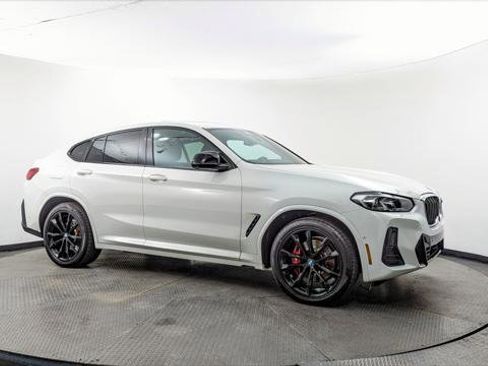 Used 2022 BMW X4 M40i image 11