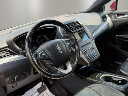 Used 2017 Lincoln MKC Select w/ Select Plus Package AWD/4WD image 9