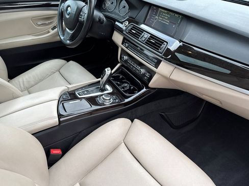 Used 2011 BMW 535i Sedan image 18