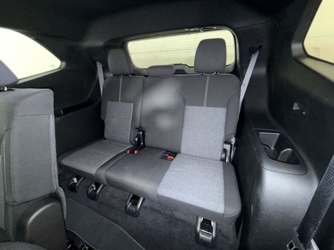 New 2025 GMC Acadia Elevation FWD image 25