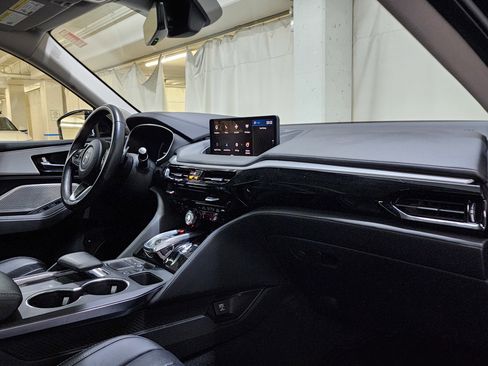 Used 2024 Acura MDX SH-AWD w/ Technology Package image 24