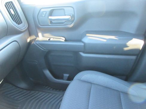 Certified 2024 Chevrolet Silverado 1500 Custom w/ Turbomax Blackout Package image 32