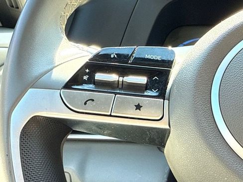 Certified 2025 Hyundai Elantra Sport image 28