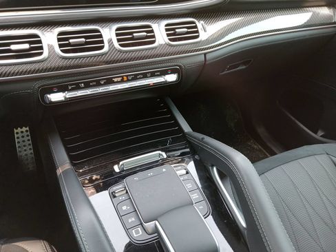 Used 2025 Mercedes-Benz GLE 63 AMG S image 18
