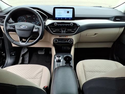 Used 2021 Ford Escape SE w/ Convenience Package FWD image 6