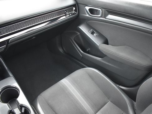 Used 2024 Honda Civic Sport image 16
