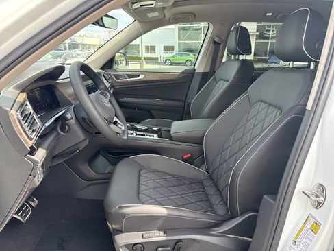New 2026 Volkswagen Atlas SEL Premium R-Line AWD/4WD image 17