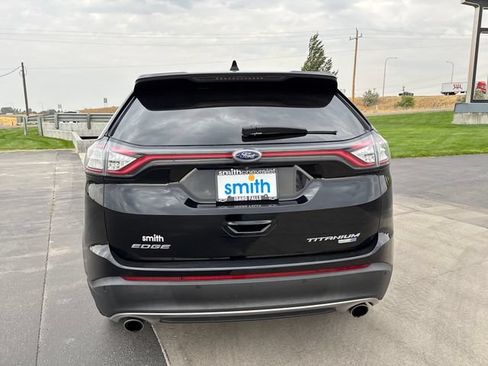 Used 2018 Ford Edge Titanium AWD/4WD image 4