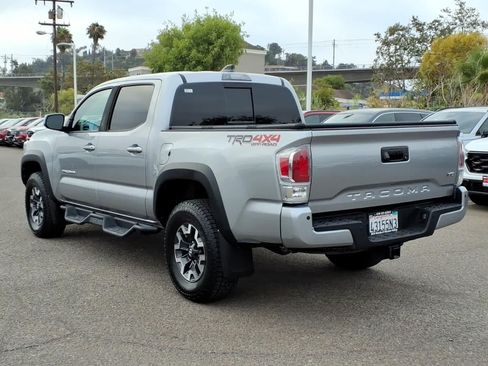 Used 2021 Toyota Tacoma TRD Off-Road w/ Technology Package AWD/4WD image 7