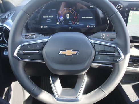 New 2026 Chevrolet Equinox LT image 11