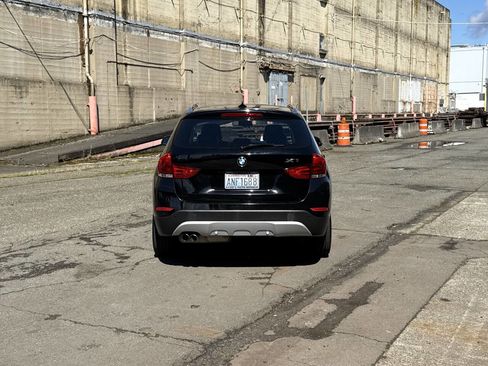 Used 2013 BMW X1 xDrive28i image 9