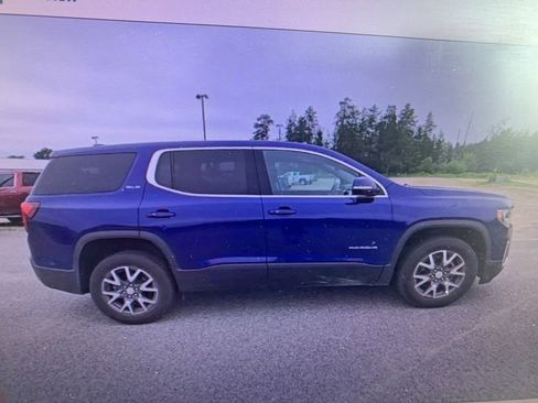 Used 2023 GMC Acadia SLE image 17