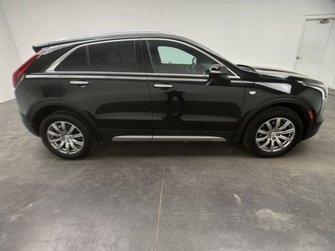 Used 2023 Cadillac XT4 Premium Luxury image 11