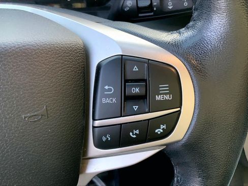 Used 2021 Ford Explorer XLT w/ Equipment Group 202A RWD image 23