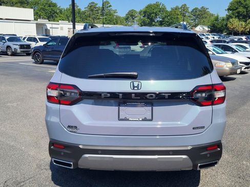 New 2026 Honda Pilot image 3