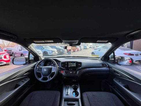 Used 2022 Honda Pilot Sport image 22