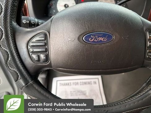 Used 2005 Ford F250 XLT image 16