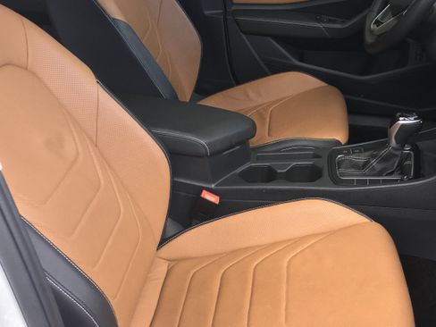 Used 2024 Volkswagen Jetta SEL FWD image 7