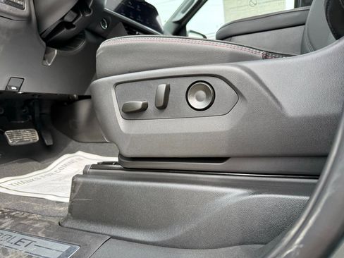 New 2026 Chevrolet Suburban RST AWD/4WD image 36