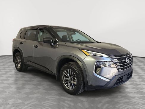 Certified 2024 Nissan Rogue S FWD image 2