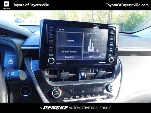 Used 2022 Toyota Corolla Cross LE image 9