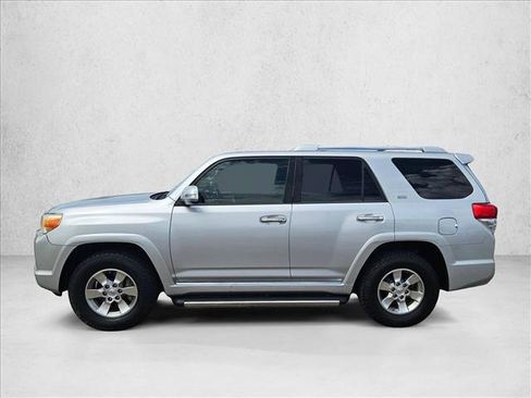 Used 2012 Toyota 4Runner SR5 RWD image 9