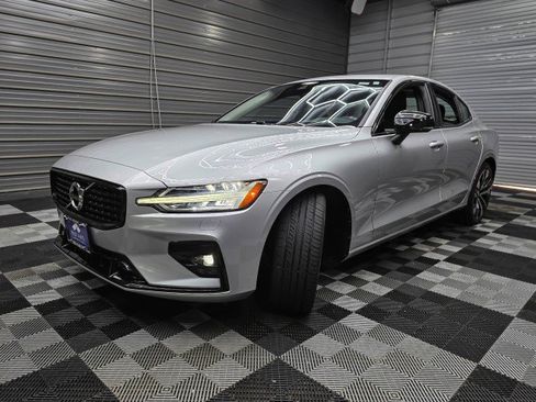 Used 2022 Volvo S60 B5 Inscription FWD image 40