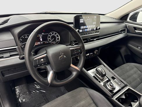 Used 2022 Mitsubishi Outlander SEL Black Edition AWD/4WD image 18