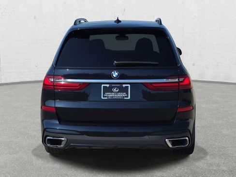 Used 2022 BMW X7 xDrive40i w/ M Sport Package AWD/4WD image 6