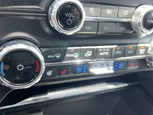 Used 2024 Ford F150 Lariat AWD/4WD image 42