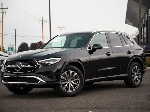 New 2026 Mercedes-Benz GLC 300 4MATIC image 1