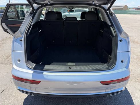 Used 2023 Audi Q5 2.0T Premium w/ Convenience Package AWD/4WD image 13