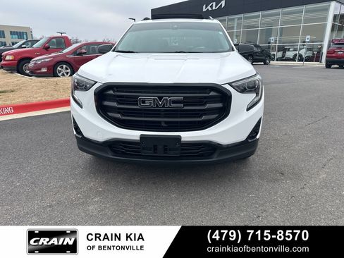 Used 2019 GMC Terrain SLT w/ Preferred Package image 8