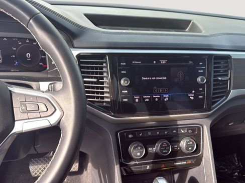 Used 2022 Volkswagen Atlas SE w/ Panoramic Sunroof Package AWD/4WD image 21