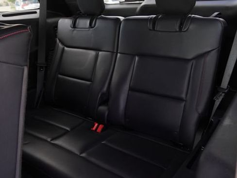 Used 2025 Ford Explorer ST-Line w/ ST-Line Street Pack AWD/4WD image 14