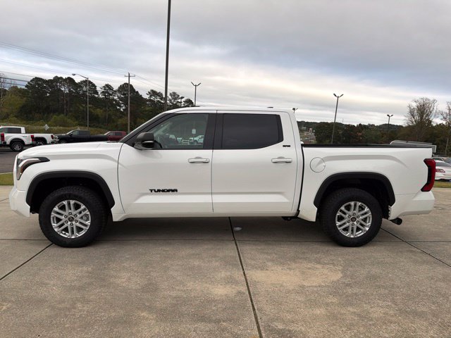 Used 2023 Toyota Tundra SR5 w/ SR5 Premium Package AWD/4WD image 4