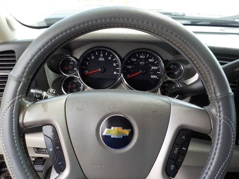 Used 2013 Chevrolet Silverado 2500 LT w/ Custom Sport Truck Package RWD image 18