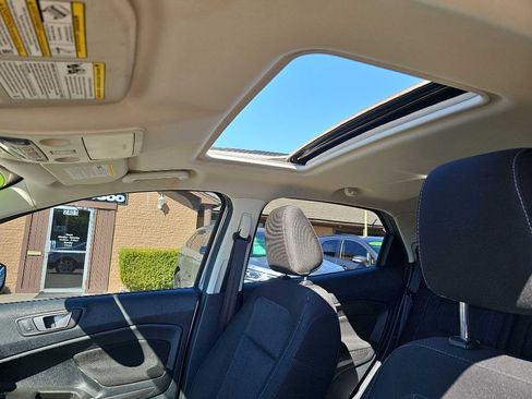 Used 2021 Ford EcoSport SE w/ SE Convenience Package image 34