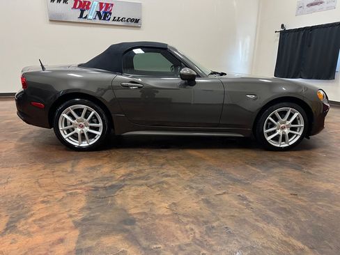 Used 2017 FIAT 124 Spider Classica RWD image 20