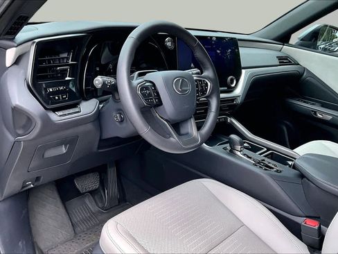 Used 2025 Lexus TX 350 AWD w/ Technology Package image 17