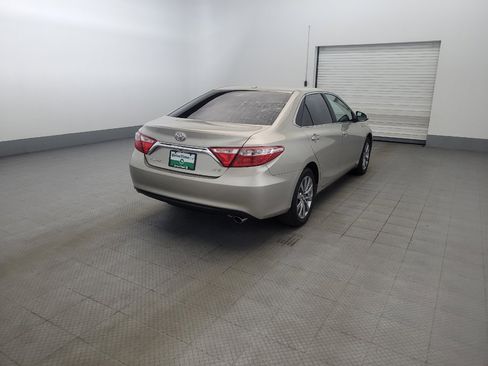 Used 2016 Toyota Camry XLE FWD image 9