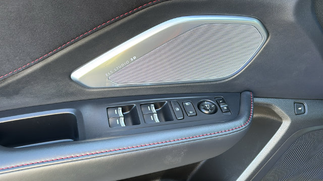 Used 2023 Acura RDX w/ Advance Package AWD/4WD image 9