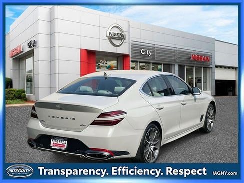 Used 2025 Genesis G70 2.5T image 6